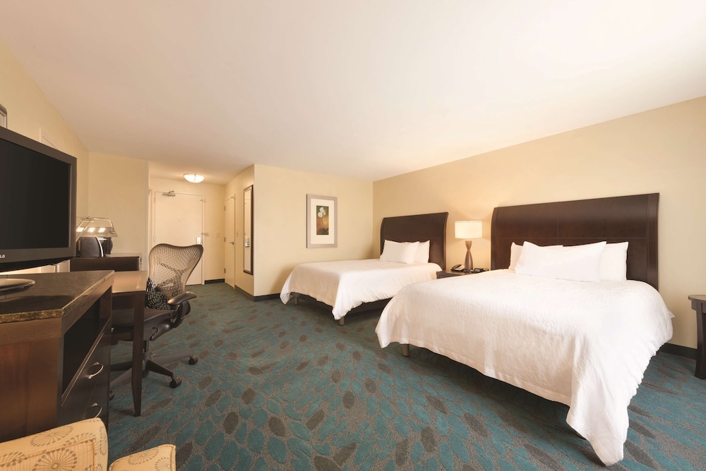 Hilton Garden Inn Fargo - photo 26