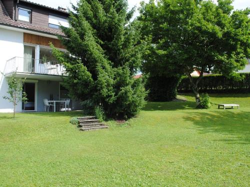 Ferienhaus Joos — 4-Star Luxury Hotel in Uhldingen-Muhlhofen, Germany
