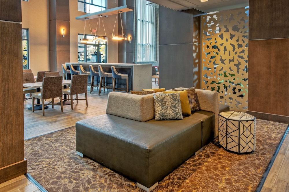 Hampton Inn & Suites San Jose Airport - photo 15