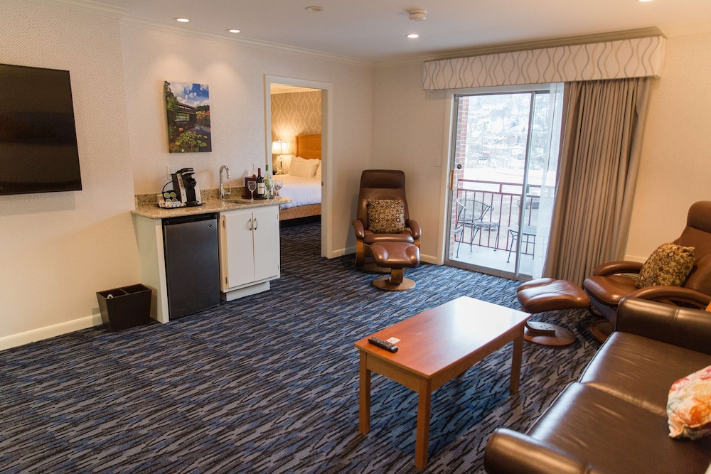 Capitol Plaza Hotel Montpelier Tapestry Collection by Hilton - photo 24