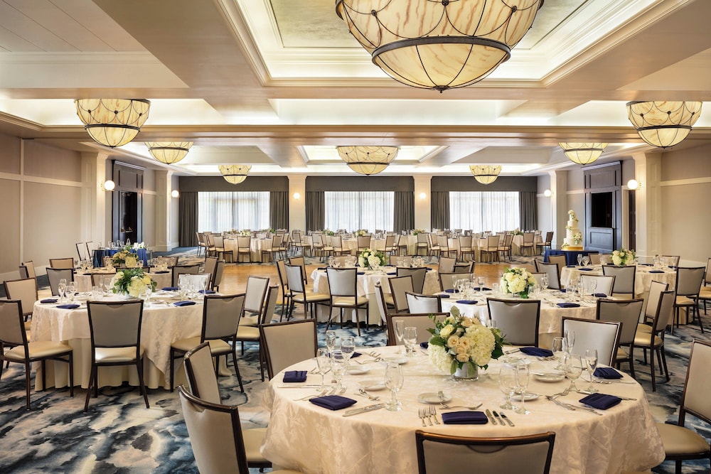 Four Points By Sheraton Norwood - photo 6