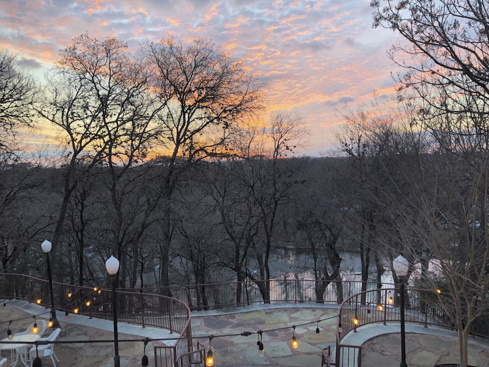 Gruene River Hotel & Retreat - photo 58