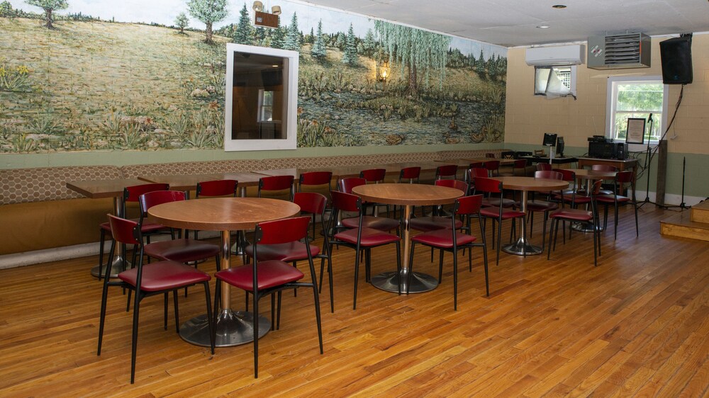 Chestnut Grove Resort - photo 113