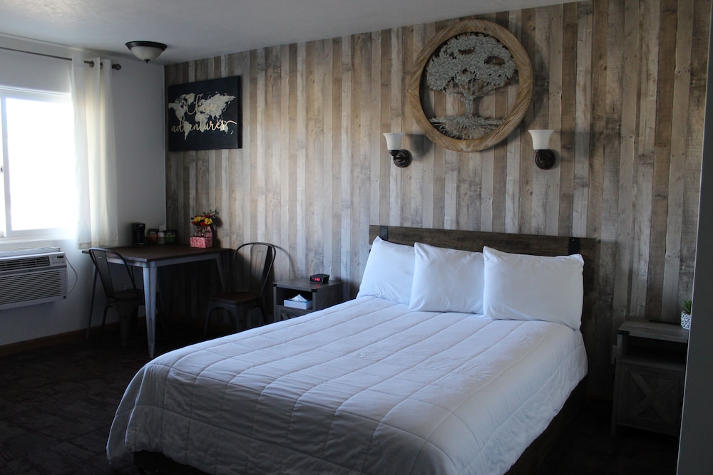 Rodeway Inn Whitehall - photo 31