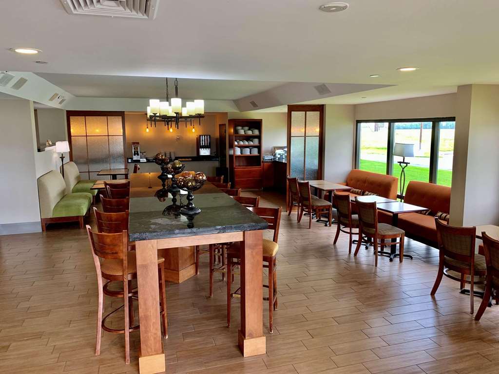 Country Inn & Suites Sandusky South - photo 13