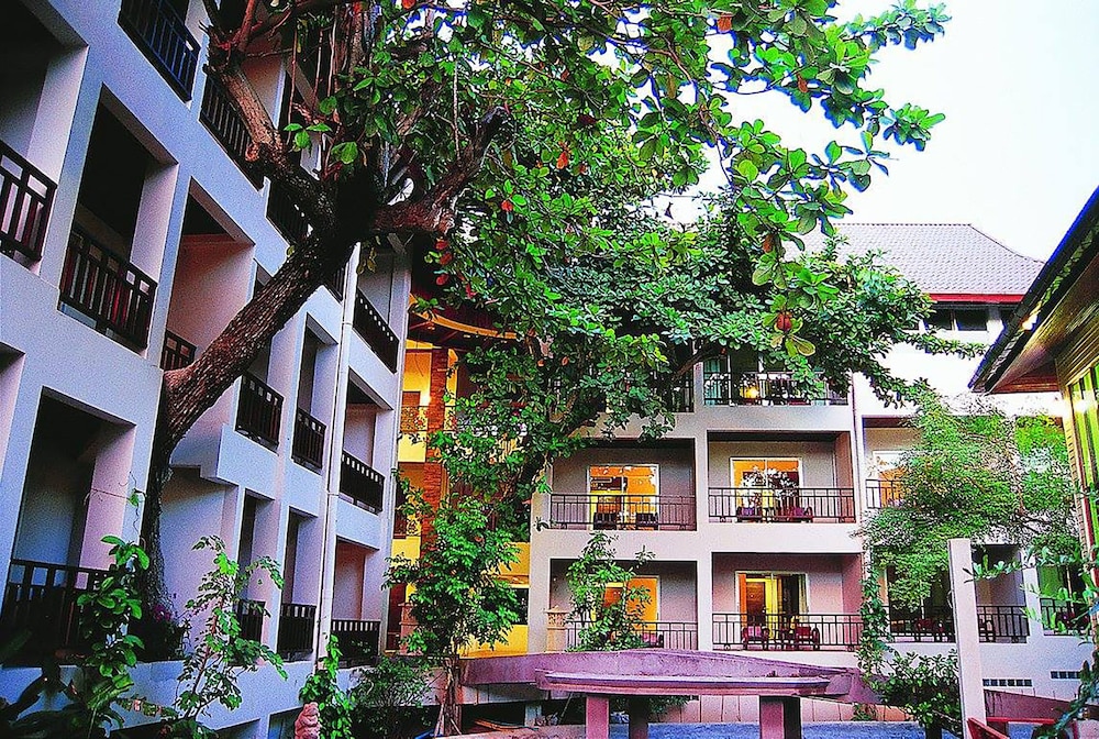 Lomtalay Chalet Resort in Klaeng, Thailand