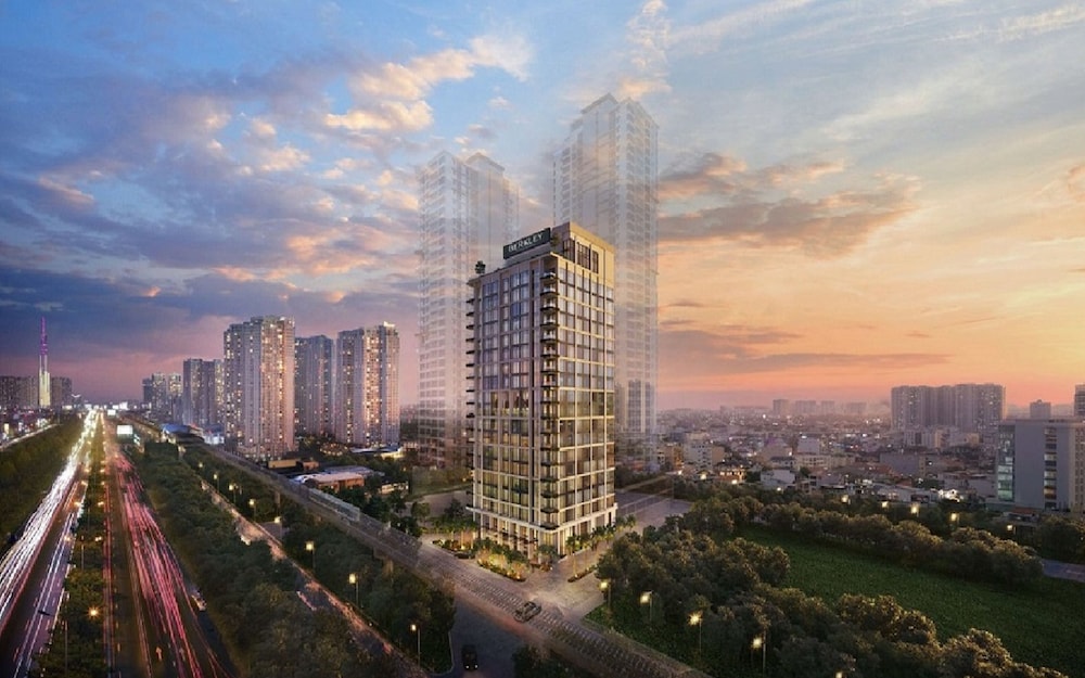 Bluesky Berkley Residence Luxury — 5-Star Luxury Hotel in Ho Chi Minh City, Vietnam