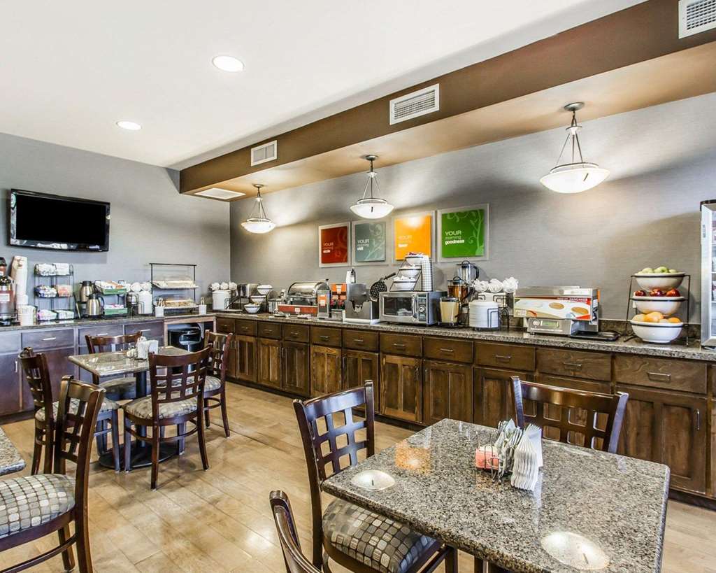 Comfort Inn and Suites Near Lake Guntersville - photo 46