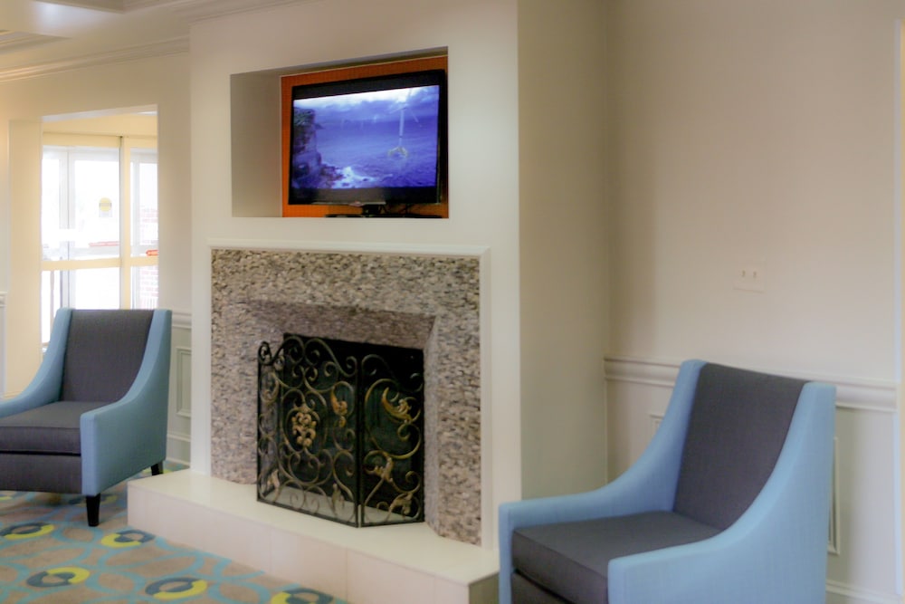 Holiday Inn Express & Suites Vicksburg by IHG - photo 65
