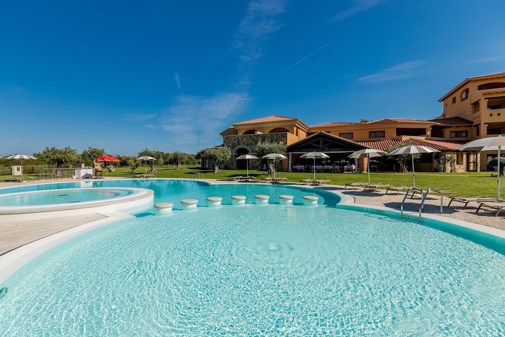 Hotel Marana — 4-Star Luxury Hotel in Golfo Aranci, Italy