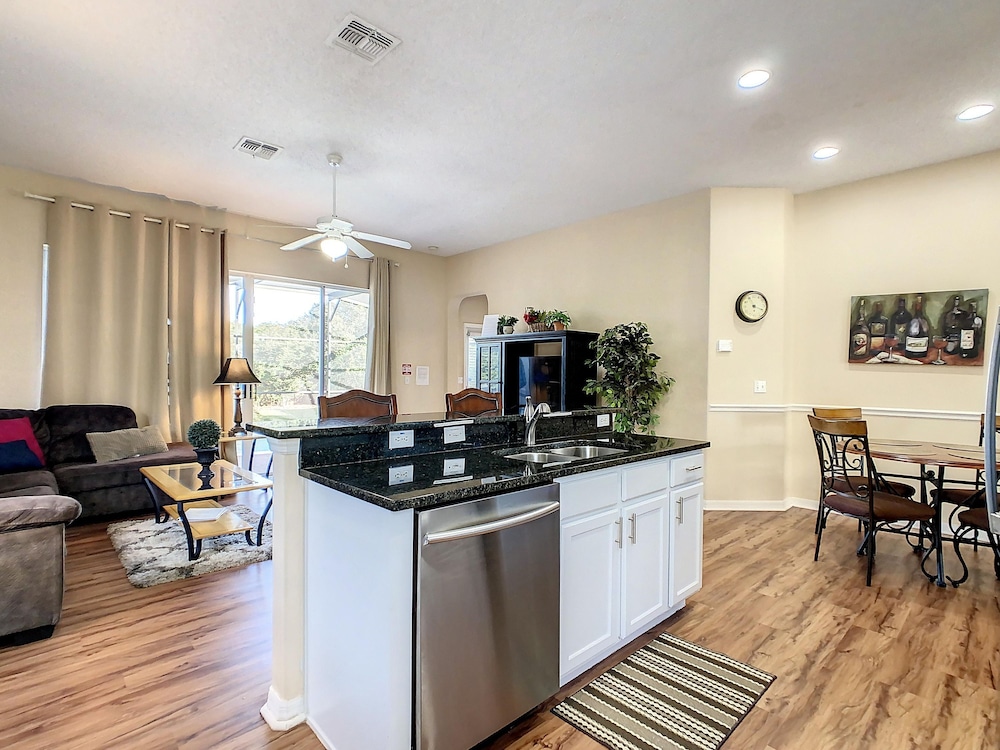 5br Lakeside Retreat W Resort Perks & Pvt Hot Tub - photo 24