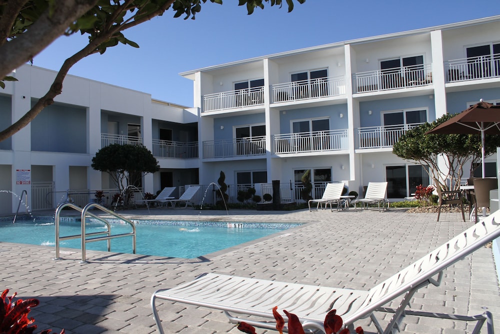 Lotus Boutique Inn & Suites - photo 42