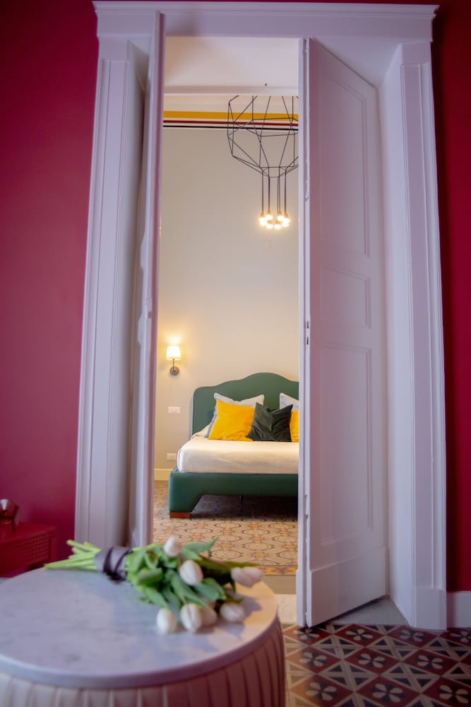 Suite 35 — 4-Star Luxury Hotel in Catania, Italy