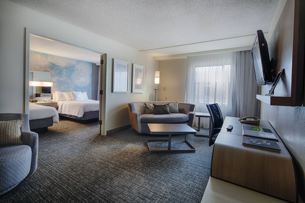 Courtyard By Marriott Dallas DFW Airport North Irving - photo 10