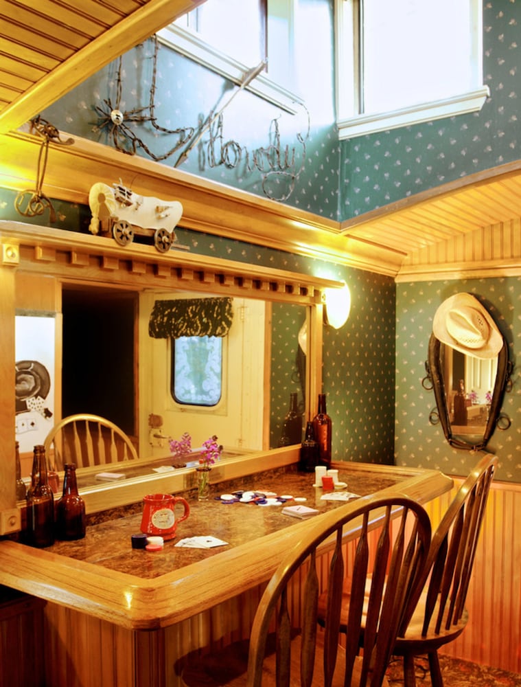 Featherbed Railroad Company - photo 47