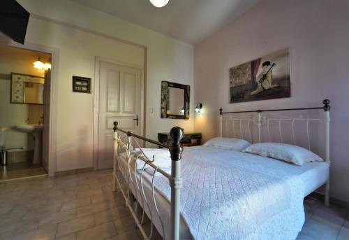 Antigoni Apartments — 4-Star Luxury Hotel in Parga, Greece