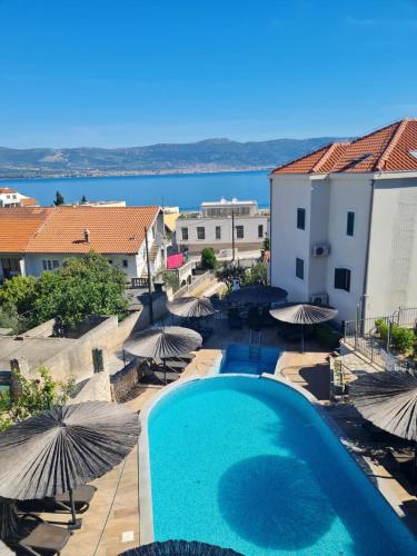 Apartment Carica in Kroatien Slatine — 4-Star Luxury Hotel in Slatine, Croatia