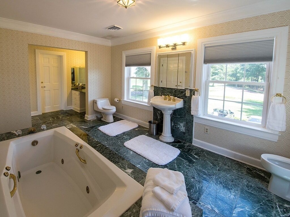 Kingsbay Mansion & Vacation Houses - photo 37