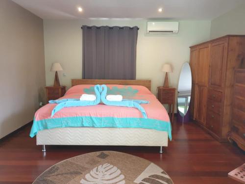 Iolana's Beach house Beautiful Home — 4-Star Luxury Hotel in Punaauia, French Polynesia