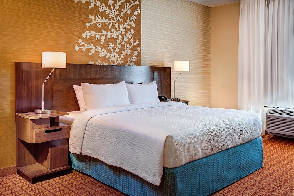 Fairfield Inn & Suites by Marriott Decorah - photo 14