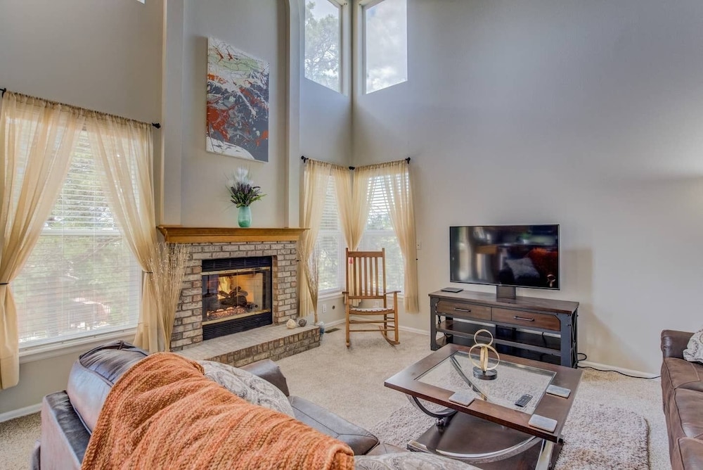 4BR AF Academyw hot Tub & Firepit - photo 26