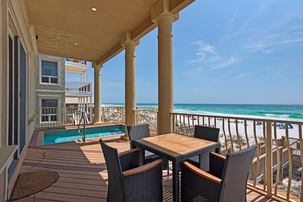 Gulf Paradise by Destin Getaways — 4-Star Luxury Hotel in Miramar Beach, United States