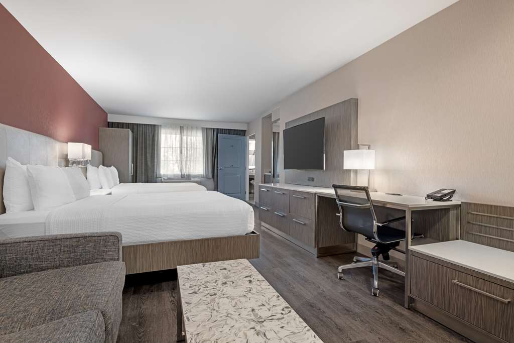 Best Western Plus Temecula Wine Country Hotel &Suites - photo 20