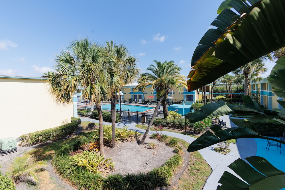 Garnet Inn & Suites Orlando - photo 118