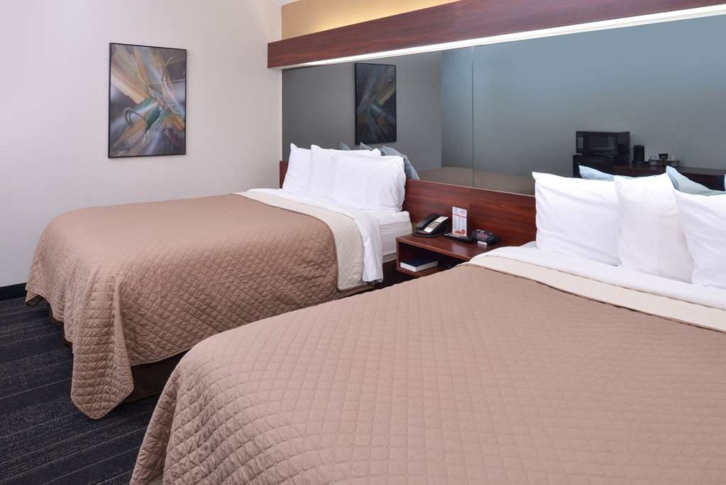 Americas Best Value Inn & Suites Maryville - photo 10