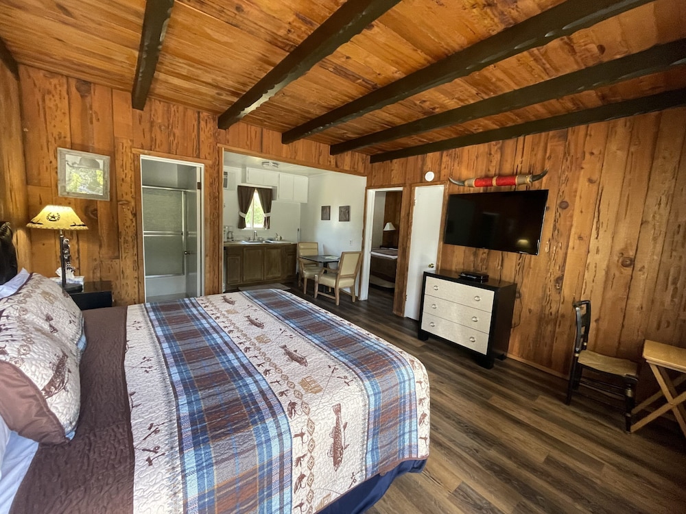 Riverfront Lodging - photo 31
