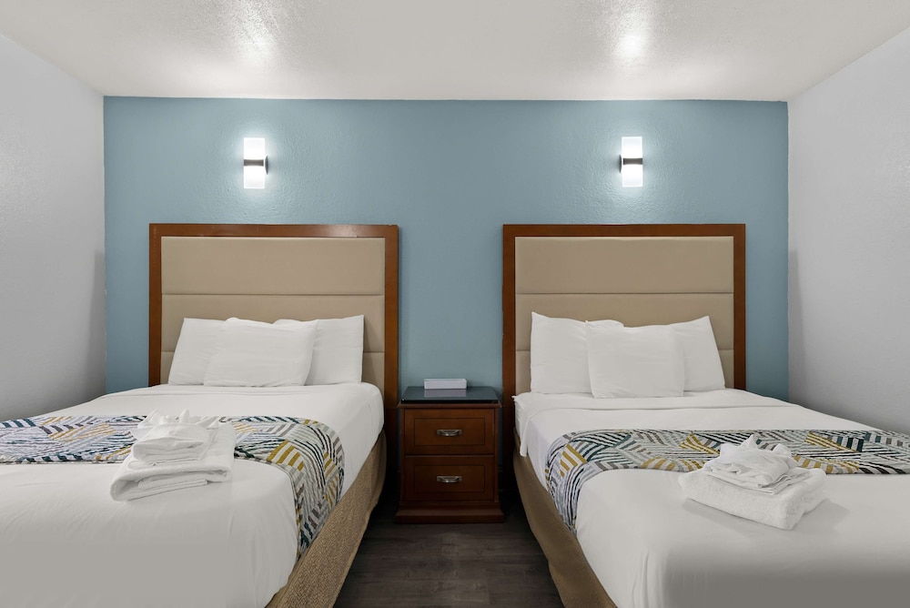 Americas Best Value Inn Bangor - photo 9