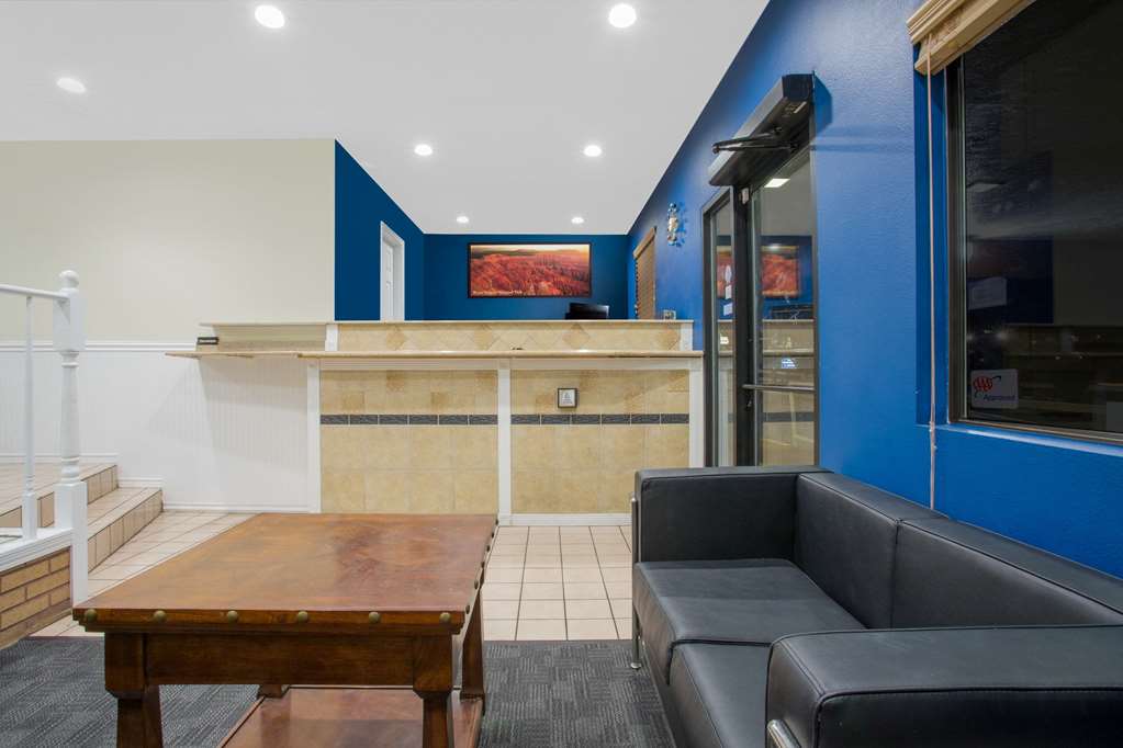 Howard Johnson Hotel & Suites by Wyndham St. George - photo 2