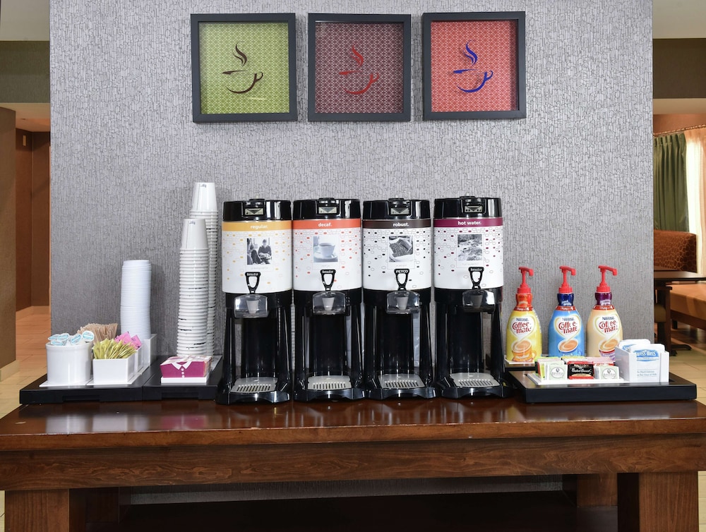 Hampton Inn Madison - photo 20