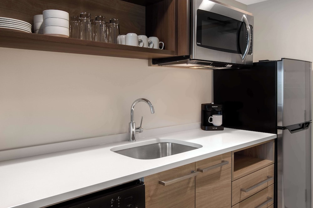 Home2 Suites by Hilton Jacksonville Downtown - photo 18