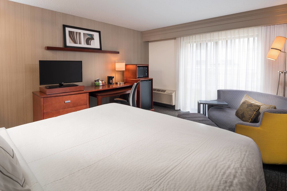 Courtyard by Marriott New Haven Orange Milford - photo 8