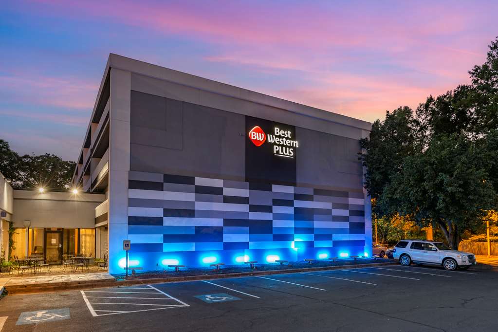 Best Western Plus University Inn — hotel in Winston-Salem