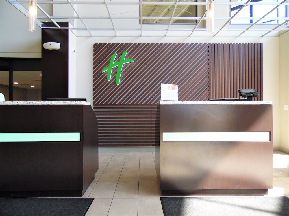 Holiday Inn Bloomington Normal by IHG - photo 2