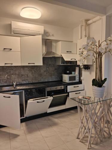Riva al mare — 4-Star Luxury Hotel in Riva Ligure, Italy