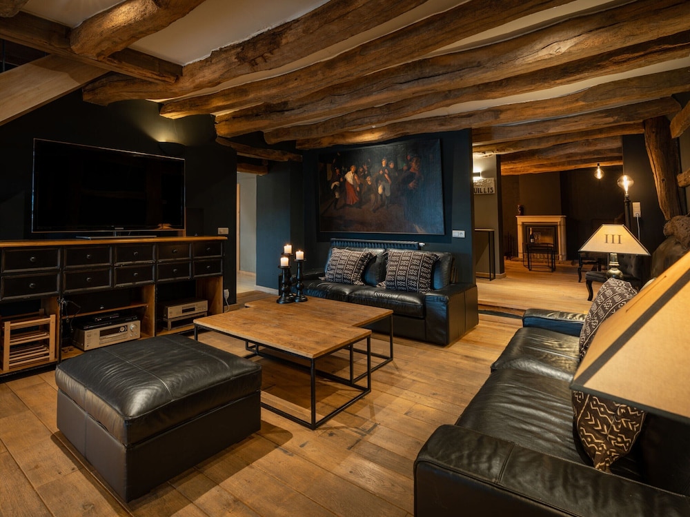Gedinne Historic Forest Haven — 4-Star Luxury Hotel in Gedinne, Belgium