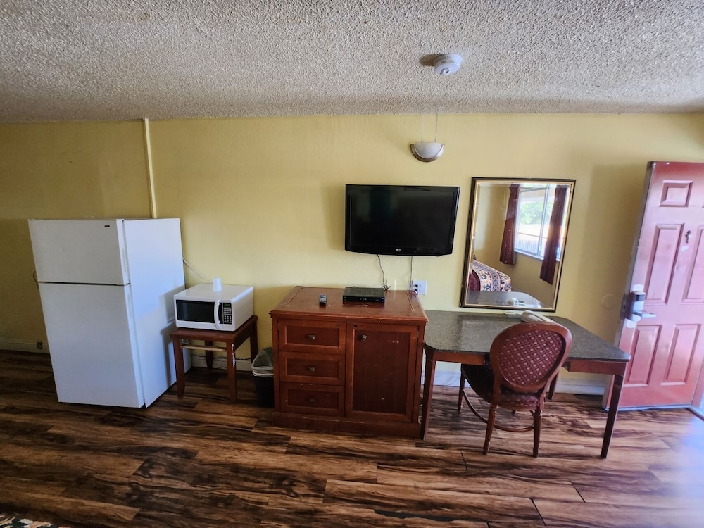 Vince's Motel Inc. - photo 8