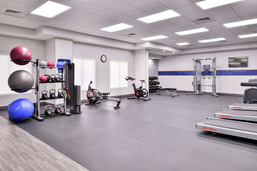 Hampton Inn & Suites Legacy Park Frisco - photo 45