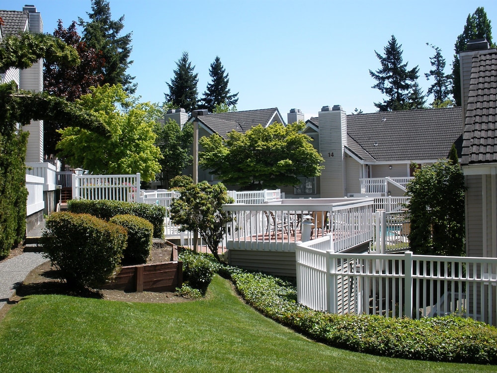 Residence Inn by Marriott Seattle Bellevue - photo 38