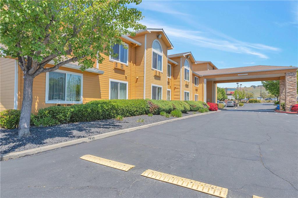 Quality Inn near Six Flags Discovery Kingdom Napa Valley in Vallejo, United States