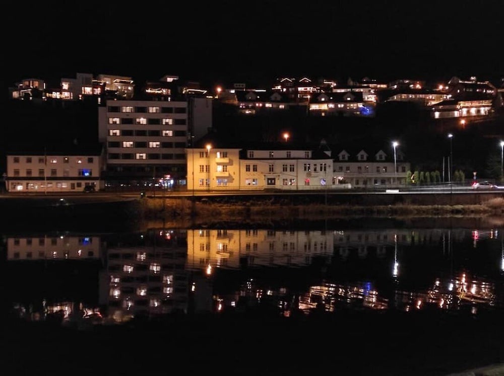 Førde Hotel Unike Hoteller — 4-Star Luxury Hotel in Forde, Norway