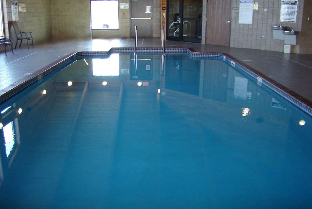AmericInn by Wyndham Kewanee - photo 19
