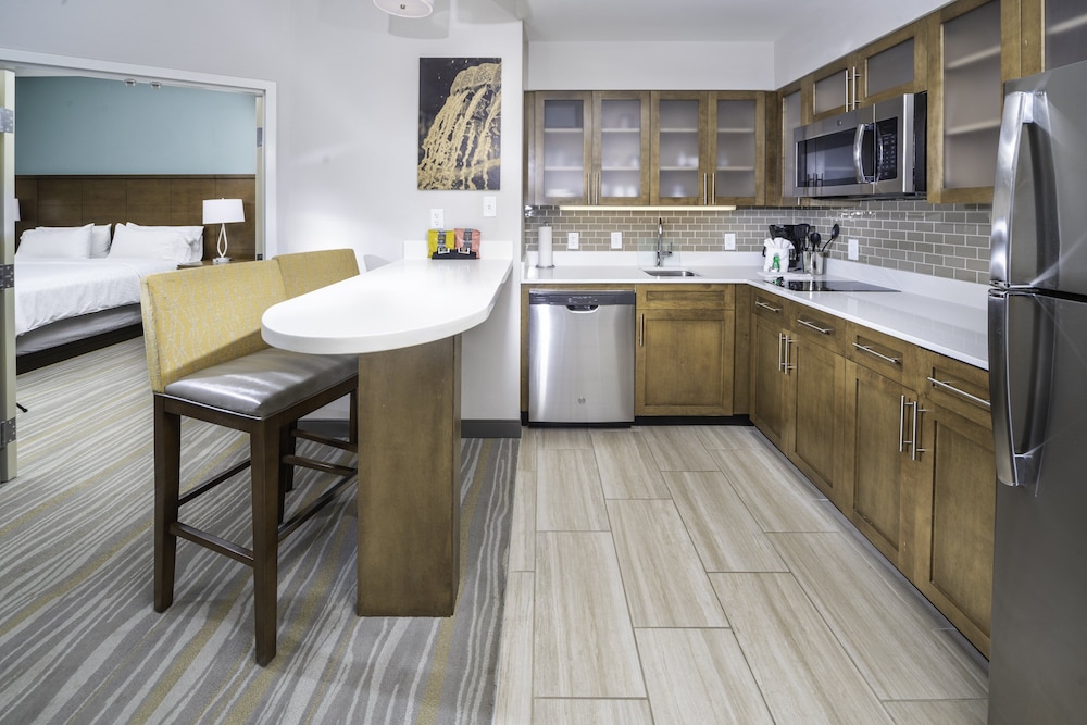 Staybridge Suites Summerville by IHG - photo 23