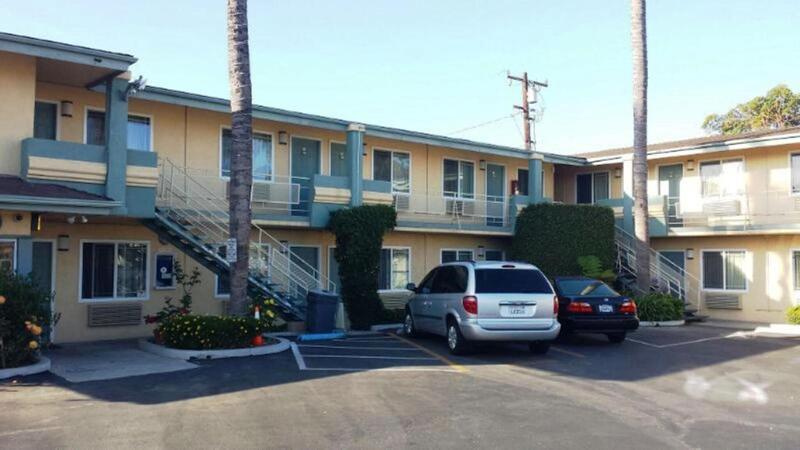 Victoria Motel - photo 24