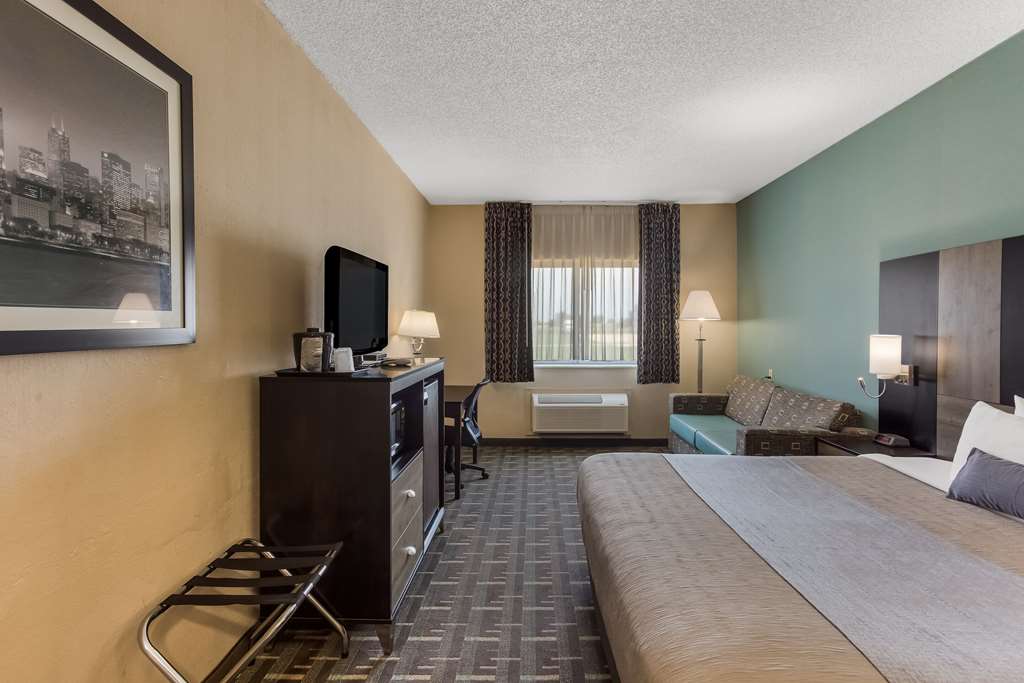 Quality Inn Galesburg near US Highway 34 and I 74 - photo 21