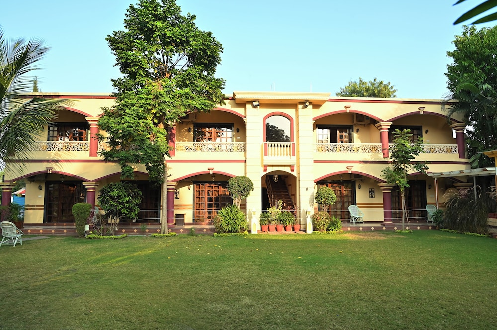 Woods inn Resort — hotel in Bhopal