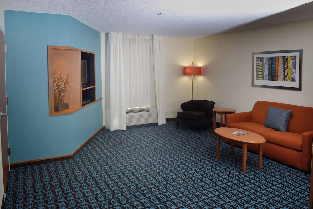 Fairfield Inn & Suites Marriott Effingham - photo 7